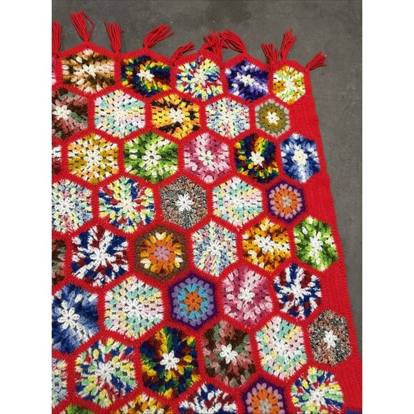 Beautiful Hand Crocheted Throw- Very Colorful- Unique Design 55x50 - Picture 10 of 11
